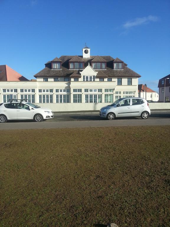 The Fairways Hotel Porthcawl Exterior photo