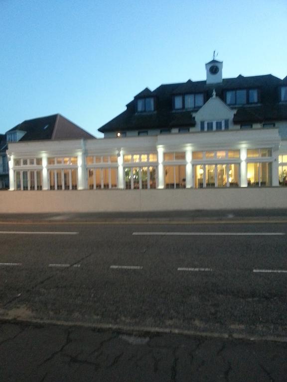 The Fairways Hotel Porthcawl Exterior photo